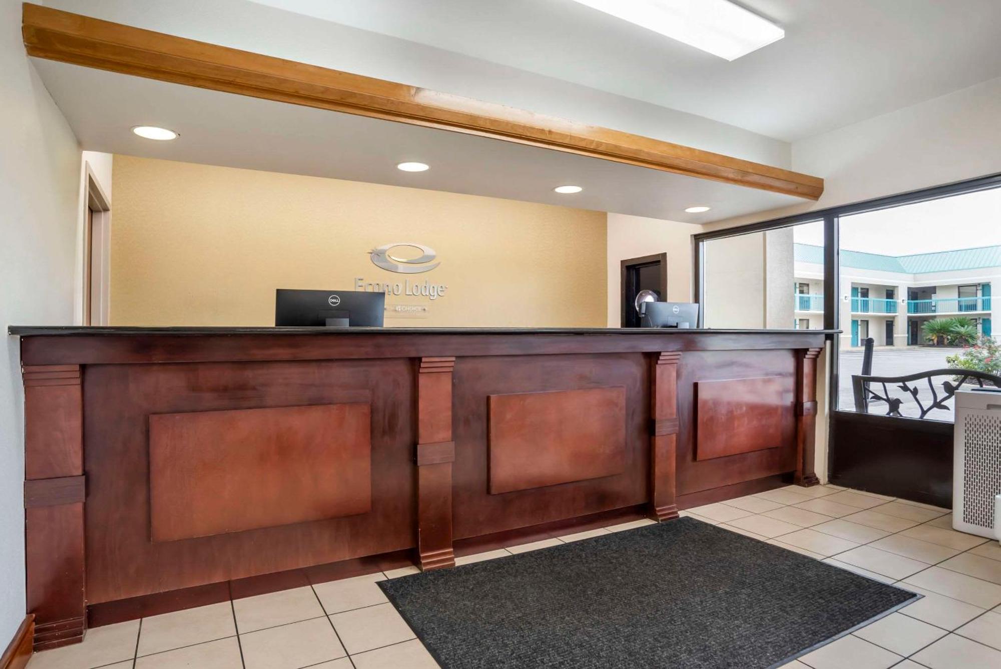 Econo Lodge Moss Point - Pascagoula Extérieur photo